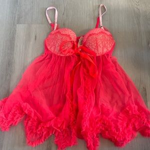 NWT!! Victoria’s Secret hot pink lingerie - 36B